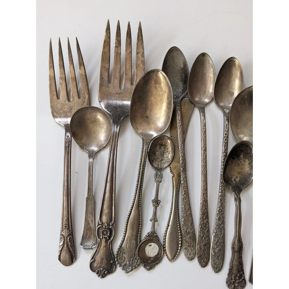 Antique Vintage Silverplate Flatware Craft Lot 31 Pieces Ornate Mixed Silverware